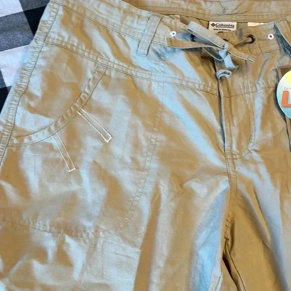 COLUMBIA ARCH CAPE II SHORT size medium - Picture 2 of 6